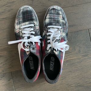 Nike ID James sneakers size 10.5